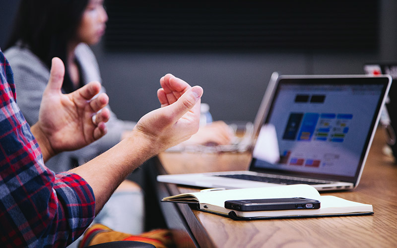Technical prerequisites for implementing and managing a stable online store